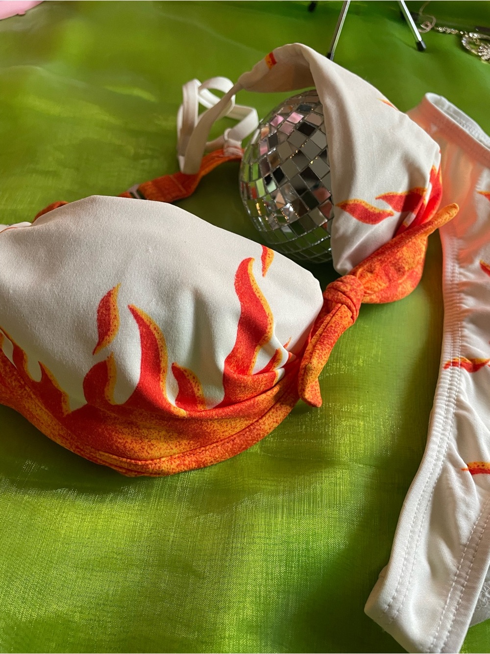 🔥 FLAME BIKINI 🔥 White & Orange Print Women's Bikini Set - Vibrant SEXY! - Picture 4 of 9